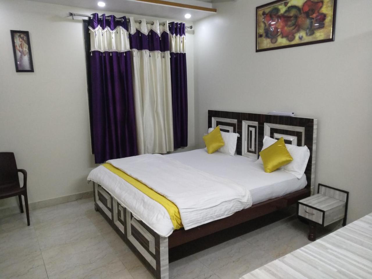 Hotel Rb Palace Dhaulpur Exterior photo