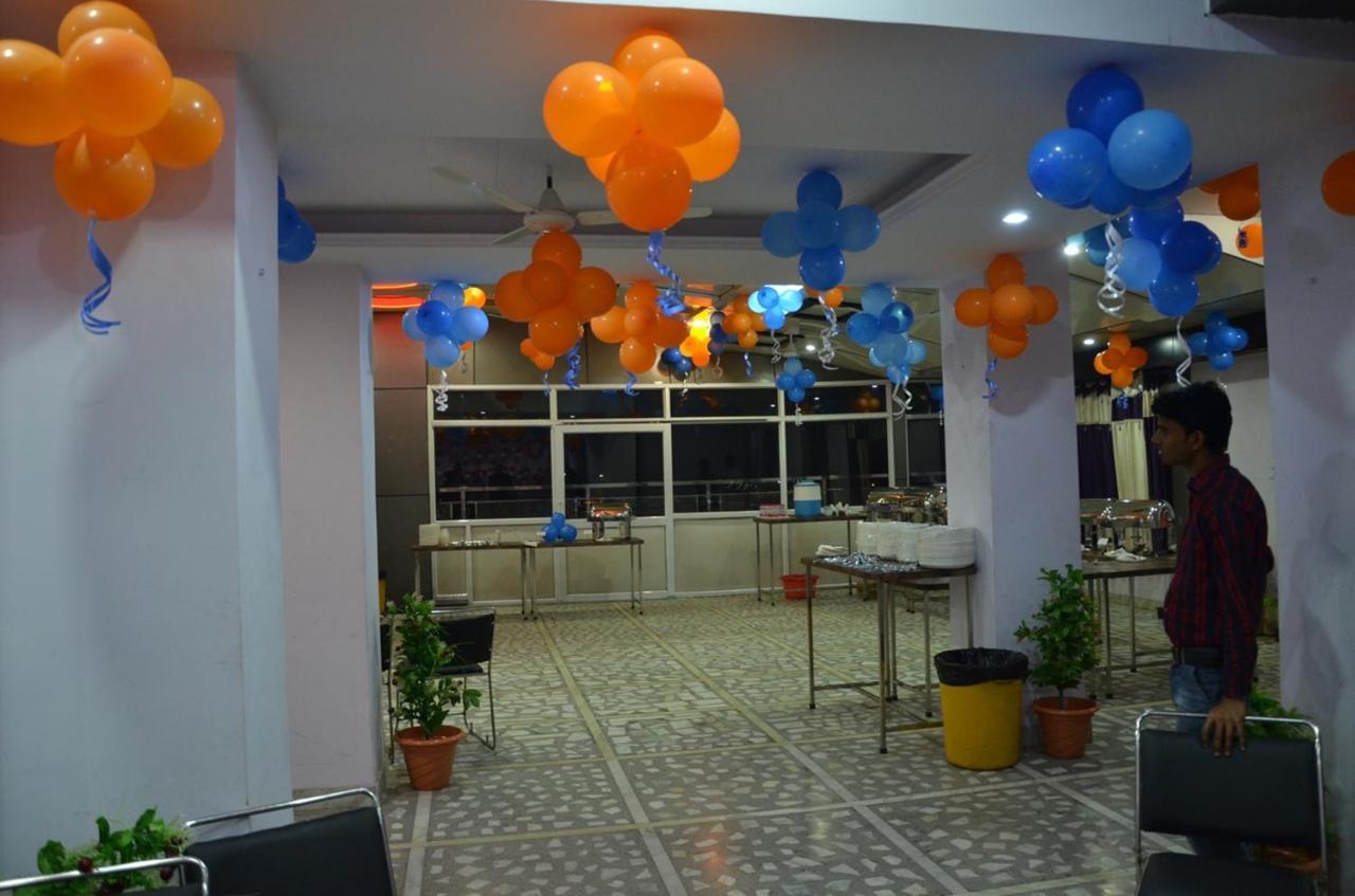 Hotel Rb Palace Dhaulpur Exterior photo